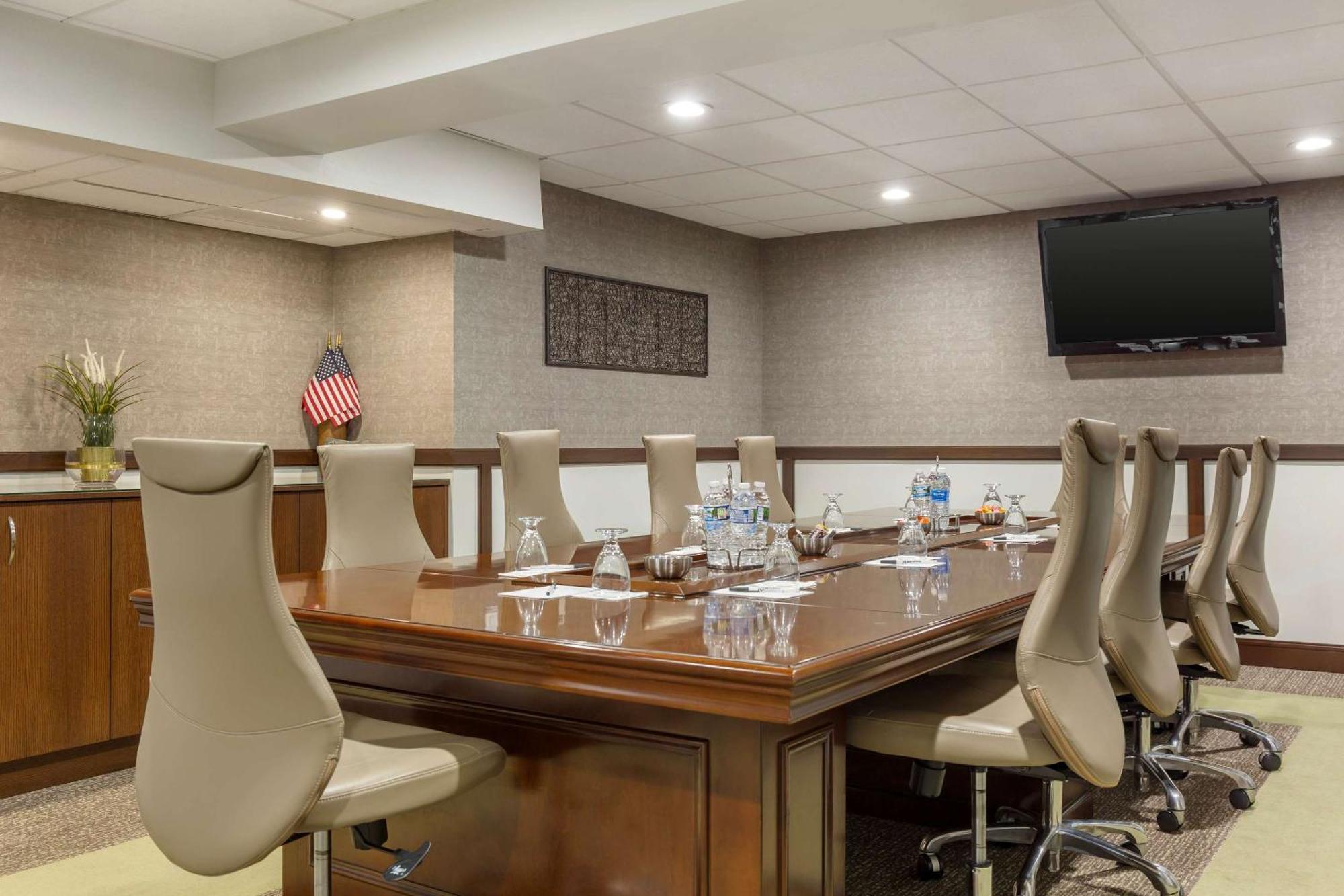 Radisson Hotel Southfield-Detroit Ngoại thất bức ảnh