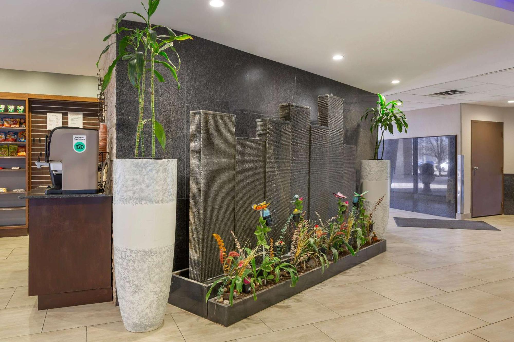 Radisson Hotel Southfield-Detroit Ngoại thất bức ảnh